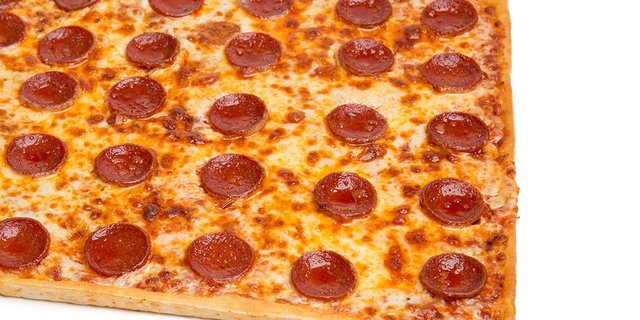 18" Pepperoni Pizza