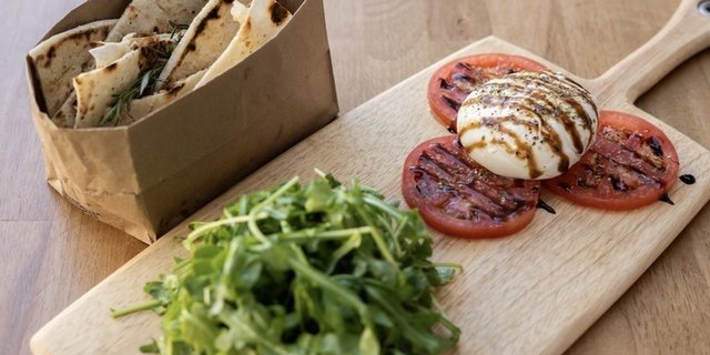 Burrata E Italian Balsamic Glaze