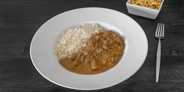 Chicken Stroganoff