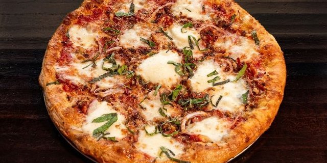 Nonna Pizza