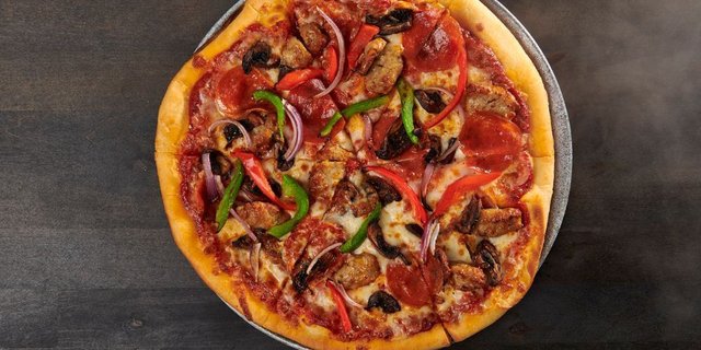 Supreme Deluxe Pizza