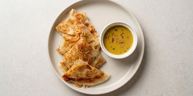 Roti w/ Curry Sauce