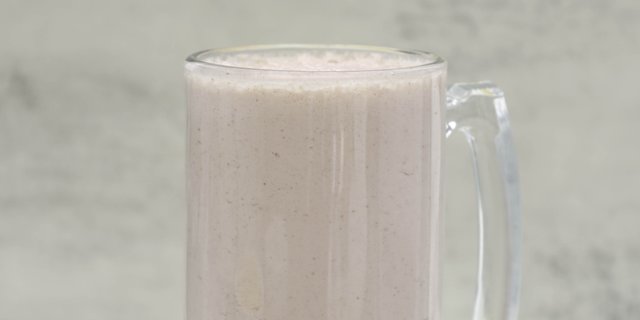 Traditional Strawberry Banana Smoothie