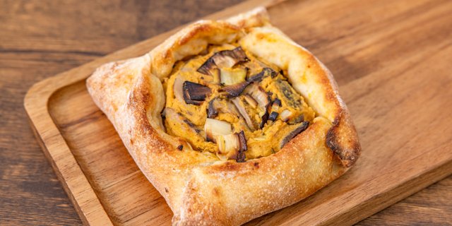 Butternut Squash, Shitake & Leek Fatayer