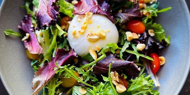 Burrata Salad