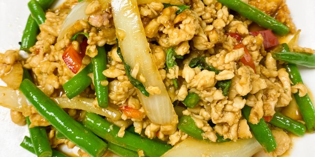 Gluten-Free Kra Pow