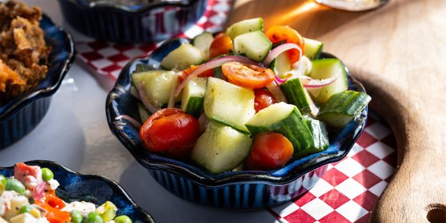 Tomato & Cucumber Salad
