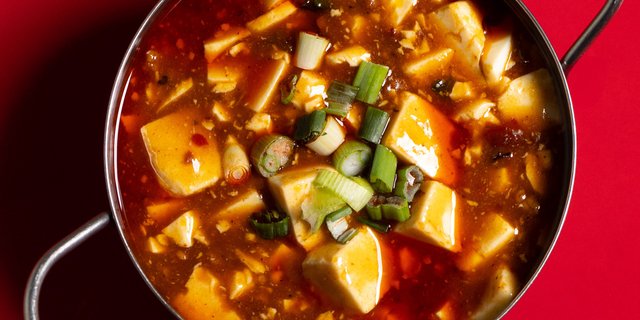 MáPó Tofu with Beef - 牛肉麻婆豆腐