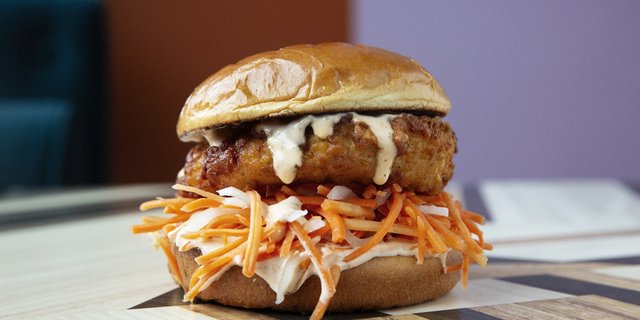 Crispy Chicken Sando Tray