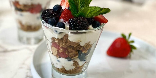 Berry Parfaits