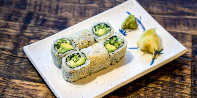 Cucumber Avocado Roll