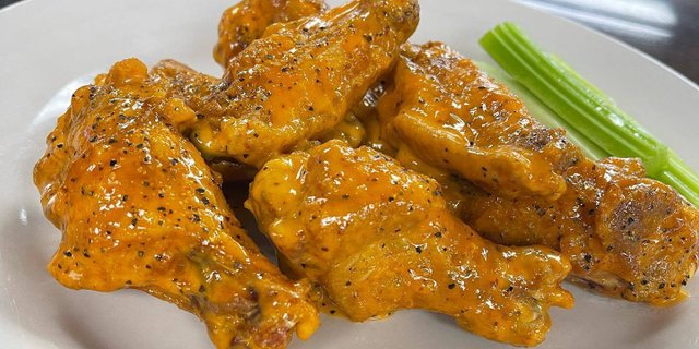 Traditional Wing Tray