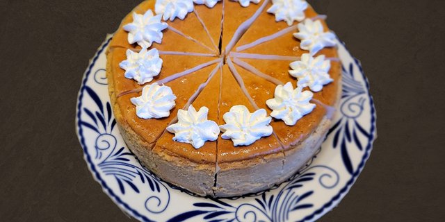 Whole Dulce De Leche Cheesecake