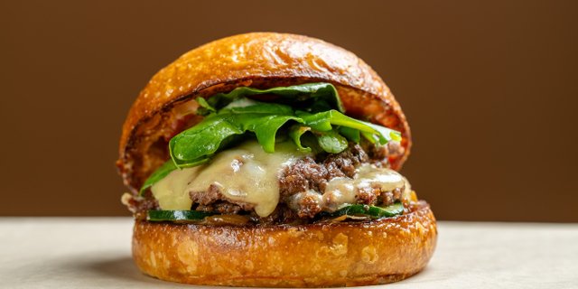 Mom's "Classic" Burger