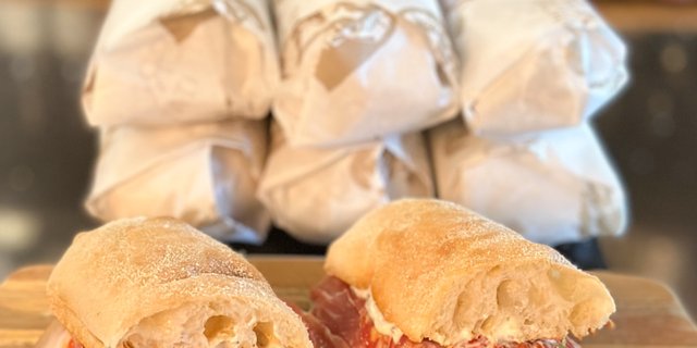 8 Sandwiches or Salads Package