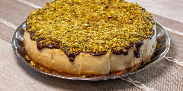 Dubai Chocolate Cheese Cake