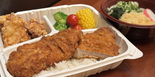 Tonkatsu Bento Box w/ Mini Udon