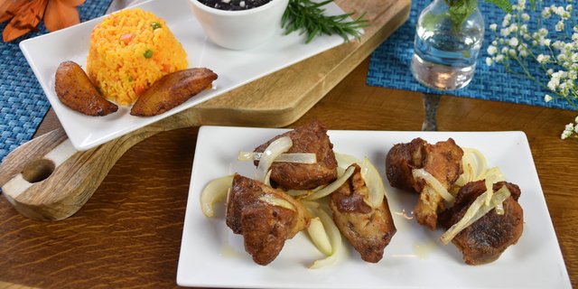 Masitas De Puerco Plate