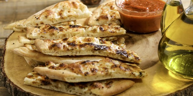 Garlic Cheese Sticks