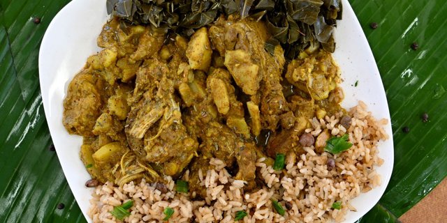 Curry Chicken w/ 3 Sides