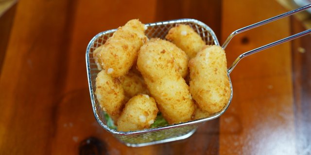 Wisconsin Cheese Curds