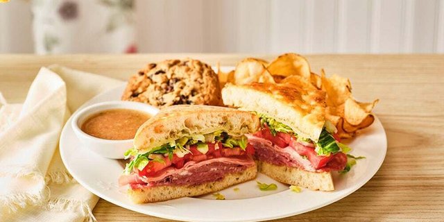 Italian Sandwich Boxed Lunch