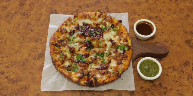 BBQ Chicken Tandoori Pizza