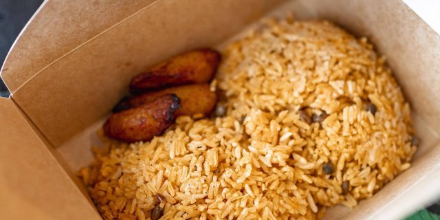 Arroz con Gandules Tray