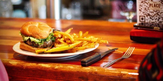 Burger Boxed Lunch