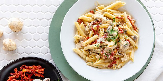 Individual Creamy Garlic Chicken Pasta