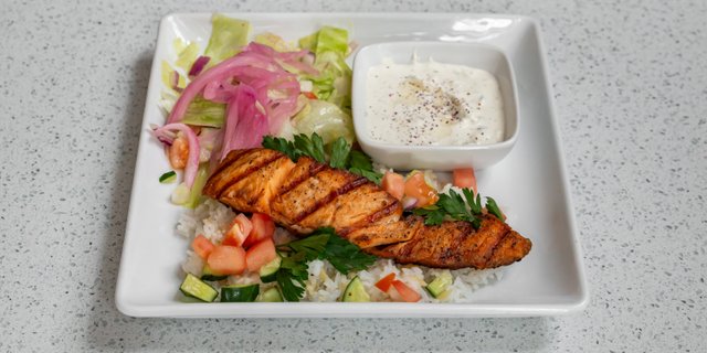 Grill Salmon Plate