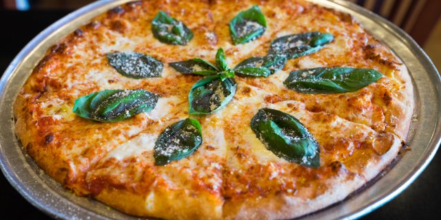 Traditional Pizza