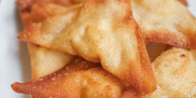 Fried Cheese Wontons