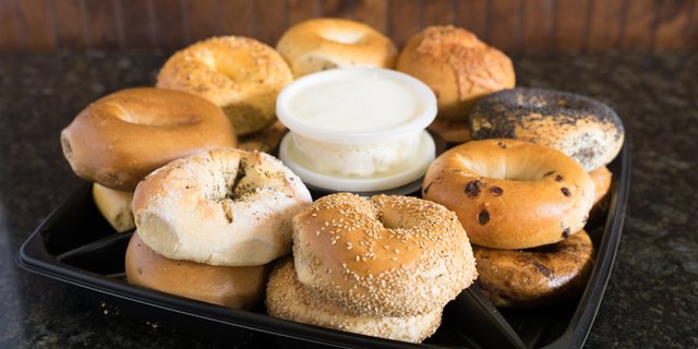 Bagel & Spreads Combo