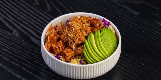 Spicy Crispy Tofu Bowl