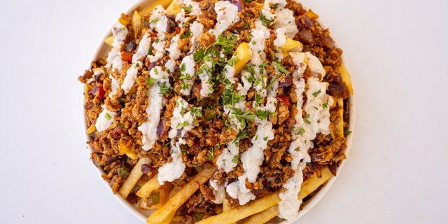 Vegetarian Shawarma Cheesesteak Fries