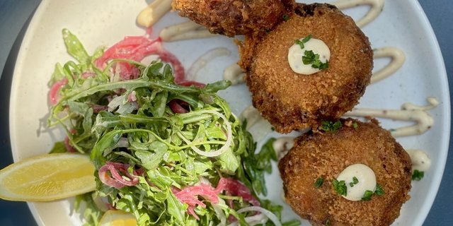 Catering "Crab" Cakes