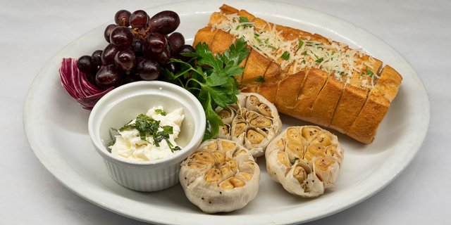 Oven Roasted Garlic