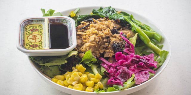 Shanghai Scallion Chicken Salad Bowl