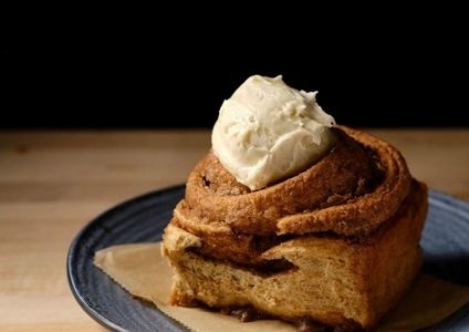 Cinnamon Roll Tray