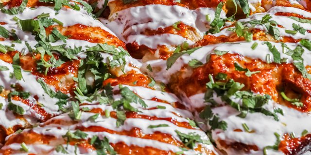 Butter Chicken Pizza