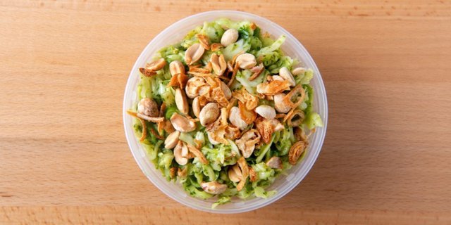 Emerald Sesame Slaw Salad