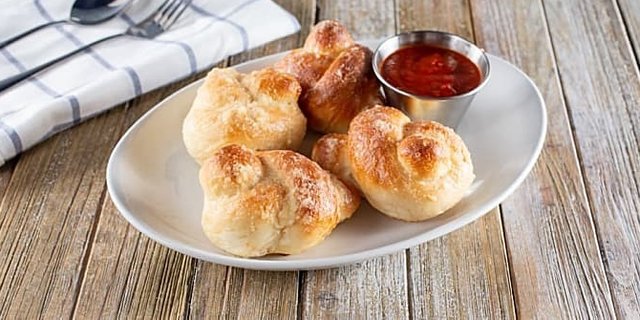 Garlic Knots Tray