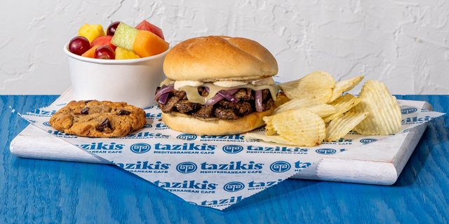 Beef Sandwich Boxed Lunch