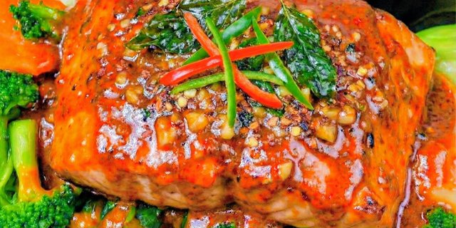 Tamarind-Chili Salmon
