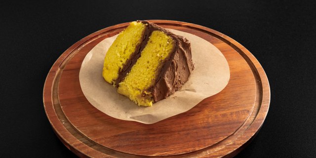 Yellow Cake w/ Chocolate Frosting