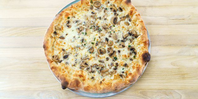Large Mushroom & Truffle Pizza