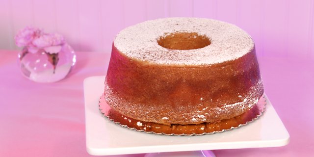 Seven-Up Pound Cake
