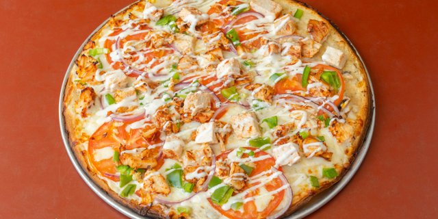 Gluten-Free Chicken Garlic Pizza