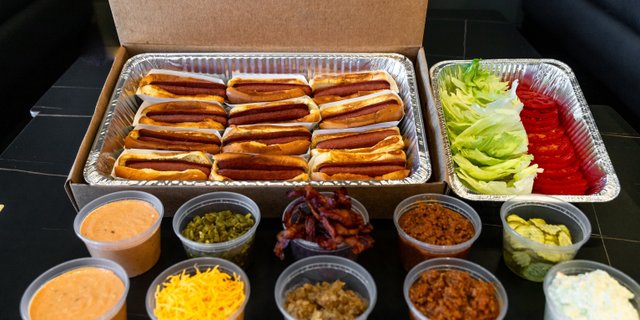Hot Dog Bar